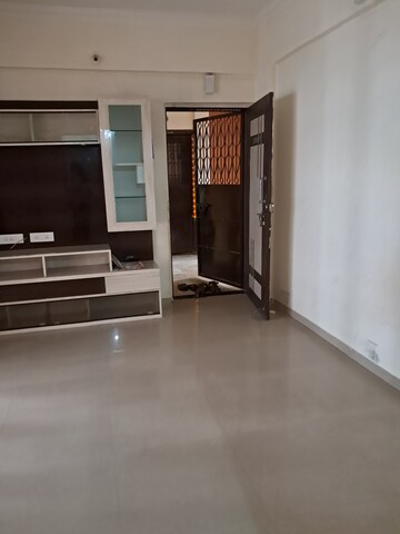 Room in 2 BHK Builder Floor at Ellora Elite, Lohgaon – for Rent