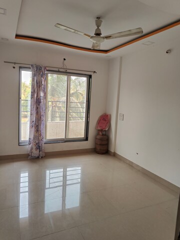Room in 2 BHK Apartment at Vasai West – for Rent
