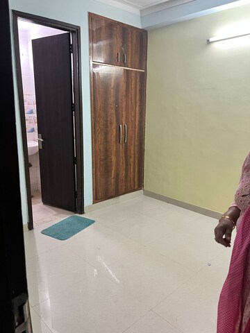 Room in 3 BHK Builder Floor at Saket – for Rent