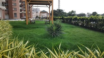 3 BHK Apartment – Garden View at Pashmina Waterfront, Old Madras Road - for Rent