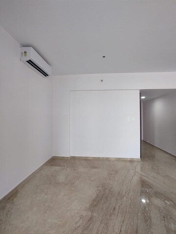 Room in 1 BHK Apartment at UK Iridium, Kandivali East – for Rent