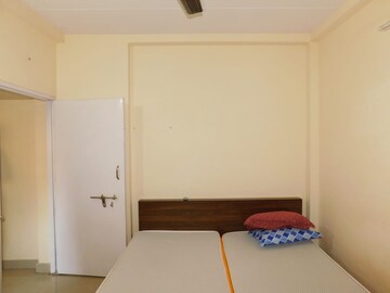 Master Bedroom in 1 BHK Apartment at Sapphire Lakeside, Powai – for Sale
