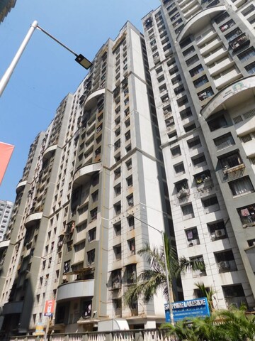 Building Lobby in 1 BHK Apartment at Sapphire Lakeside, Powai – for Sale