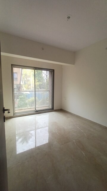 Bedroom in 2.5 BHK Apartment at Madhu Milind CHS, Naupada – for Rent