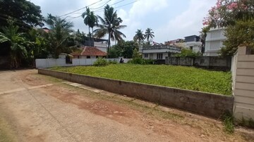  Plot – Garden View at Nettoor - for Sale
