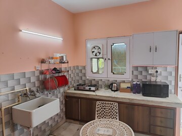 Living Room in 1 BHK Builder Floor at Sarvapriya Vihar – for Rent