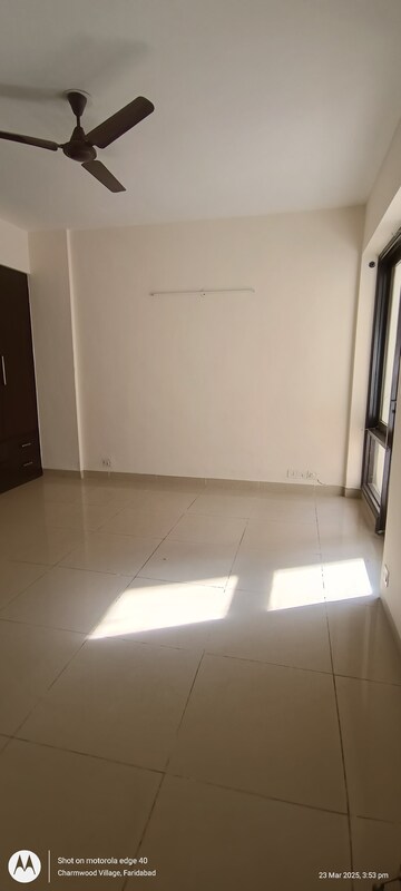 Furnished Amenities in 2 BHK Apartment at Eros Kenwood Tower, Charmwood Village – for Sale