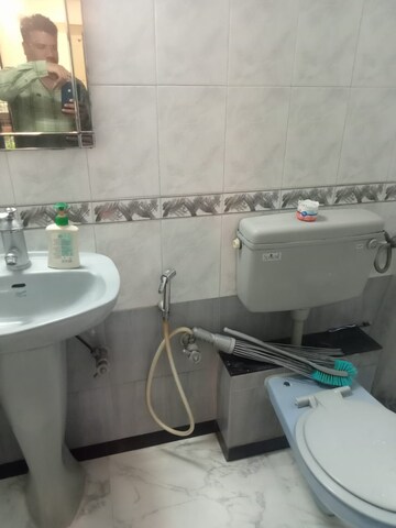 Team Area in 3 BHK Apartment at Shilpa Apartment Santacruz West, Santacruz West – for Rent