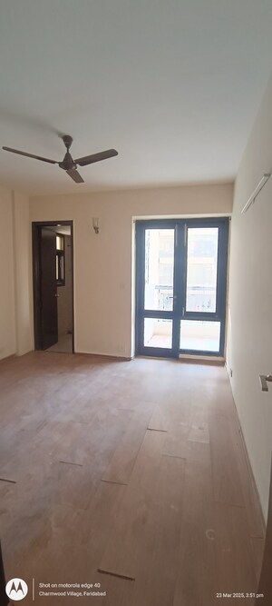 Furnished Amenities in 4 BHK Apartment at Eros Kenwood Tower, Charmwood Village – for Sale