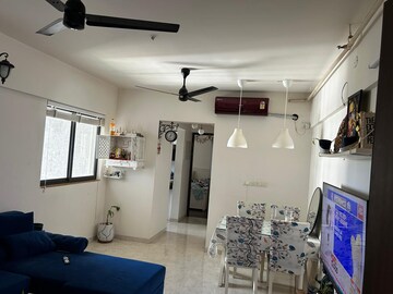 Master Bedroom in 1 BHK Apartment at Lodha Palava City Lakeshore Greens, Dombivli East – for Rent
