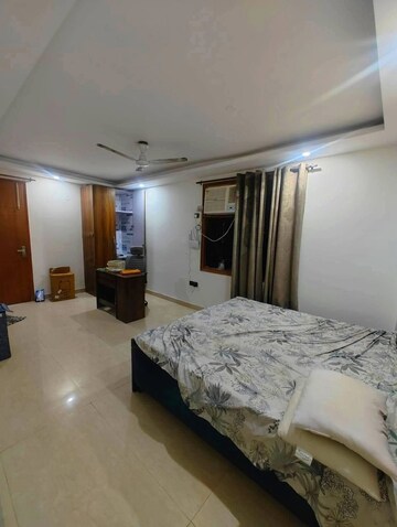 Bedroom in 2 BHK Builder Floor at Saket – for Rent