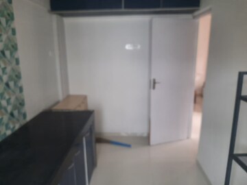 Furnished Amenities in 1 BHK Apartment at Andheri West – for Rent