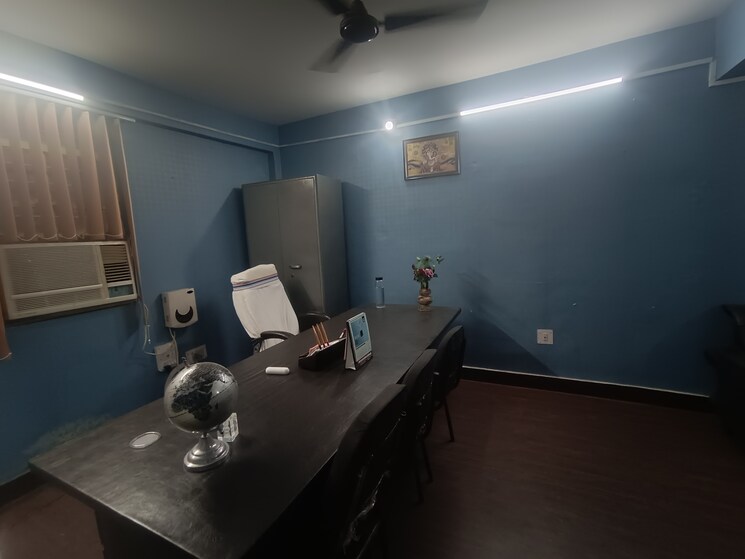 Team Area, exhibition road Commercial Office Space 600 Sq.Ft. In Exhibition Road Patna 8442764