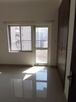 Room in 2.5 BHK Apartment at Ramprastha Awho, Sector 95 – for Sale