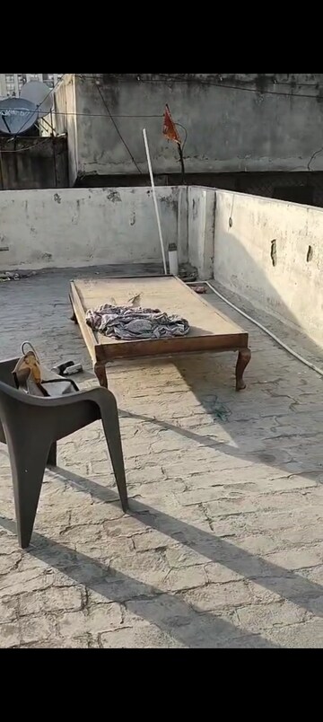 Master Bedroom in 1 BHK Builder Floor at Vaishali Sector 2 – for Sale