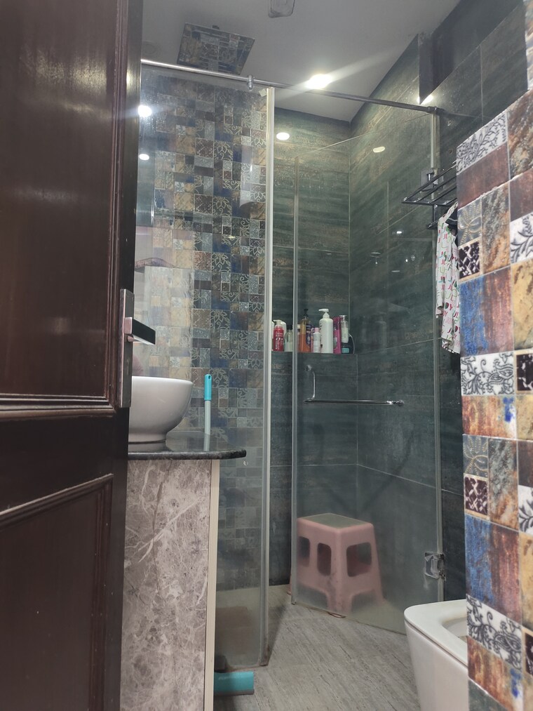 Kitchen, lajpat nagar 4 2 Bedroom 1000 Sq.Ft. Builder Floor In Lajpat Nagar 4 Delhi 8442800