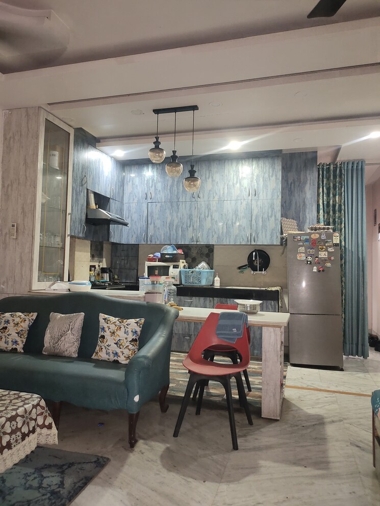  Parking, lajpat nagar 4 2 Bedroom 1000 Sq.Ft. Builder Floor In Lajpat Nagar 4 Delhi 8442800