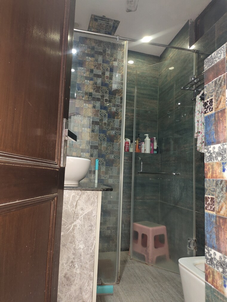 Kitchen, lajpat nagar 4 2 Bedroom 1000 Sq.Ft. Builder Floor In Lajpat Nagar 4 Delhi 8442800