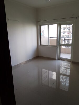 Room in 2 BHK Apartment at Ramprastha Awho, Sector 95 – for Sale