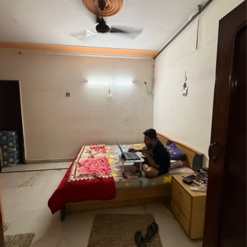 Bedroom in 1.5 BHK Builder Floor at Kalkaji – for Rent