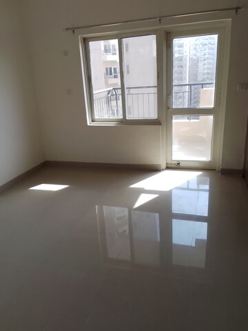 Room in 3 BHK Apartment at Ramprastha Awho, Sector 95 – for Sale