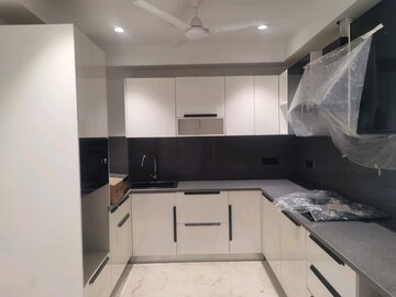 Kitchen in 3 BHK Builder Floor at DLF Atria, Dlf Phase ii – for Rent