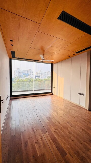 Room in 2 BHK Builder Floor at Sector 21 – for Rent