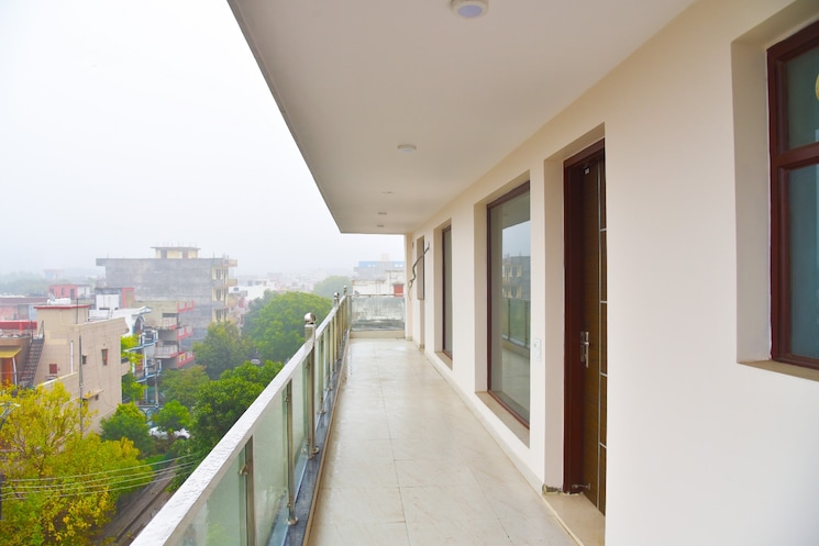 Balcony, rwa-surya-vihar 3.5 Bedroom 2700 Sq.Ft. Builder Floor In Sector 21 Gurgaon 8442873