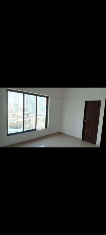Room in 1 BHK Apartment at Soundlines Florence Tower, Lower Parel – for Rent