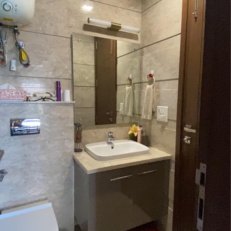 Attached Bathroom, greater kailash ii 4 Bedroom 2250 Sq.Ft. Builder Floor In Greater Kailash ii Delhi 8442922