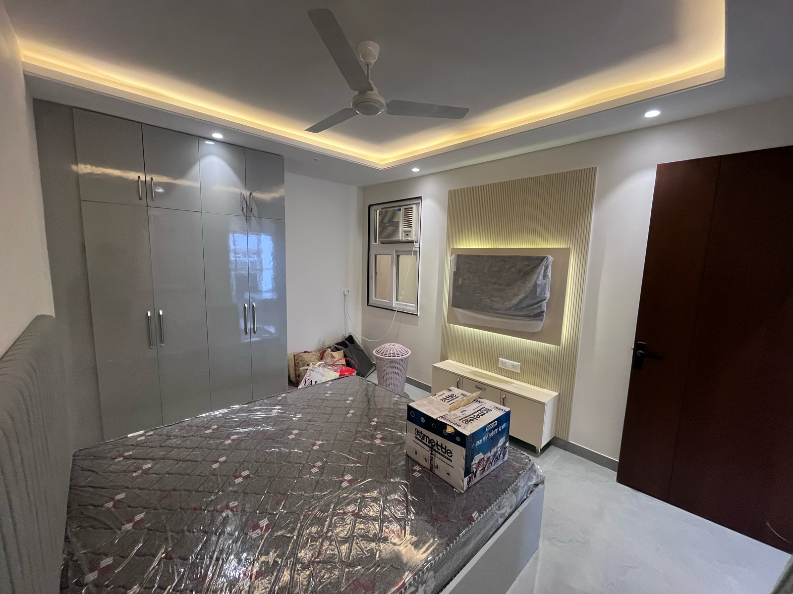 1 BHK + Servant Room Builder Floor For Rent in Ansal Sushant Lok I