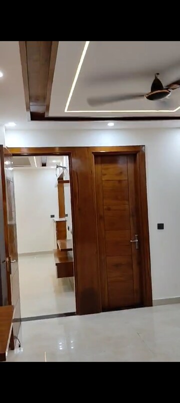 Furnished Amenities in 3 BHK Independent House at Vaishali Sector 2 – for Sale