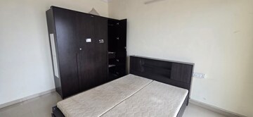 Room in 2 BHK Apartment at Shiv Shakti Tower 28, Malad East – for Rent