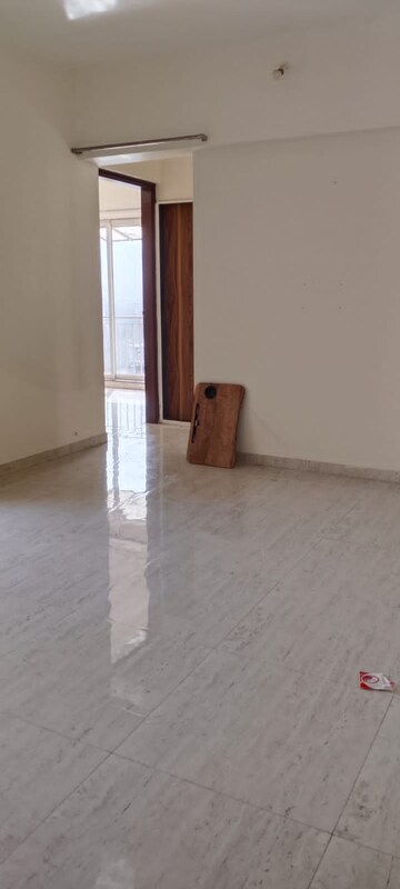 Room in 1 BHK Apartment at Fiama Residency, Ghodbunder Road – for Rent