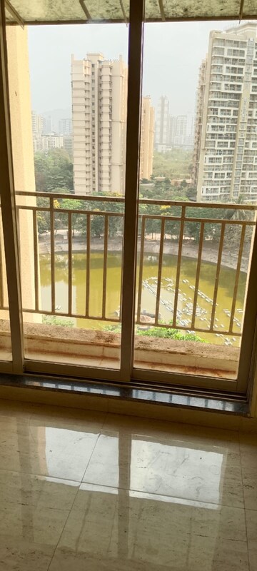 Room in 1 BHK Apartment at Fiama Residency, Ghodbunder Road – for Rent