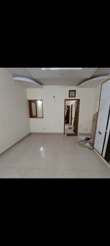 Room in 1 BHK Apartment at Aadharshila Apartment, Sarita Vihar – for Rent