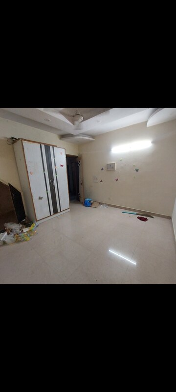 Room in 1 BHK Apartment at Aadharshila Apartment, Sarita Vihar – for Rent