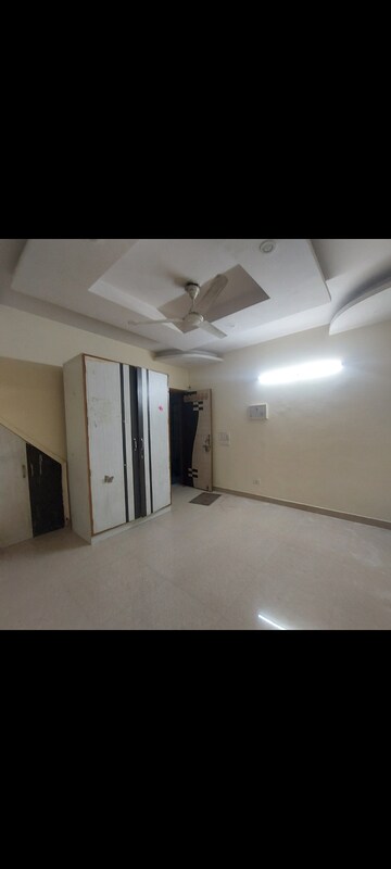 Room in 1 BHK Apartment at Aadharshila Apartment, Sarita Vihar – for Rent