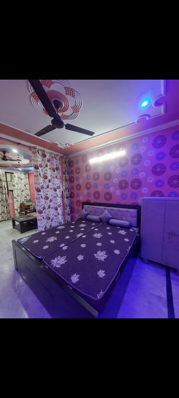 Room in 1 BHK Apartment at Aadharshila Apartment, Sarita Vihar – for Rent