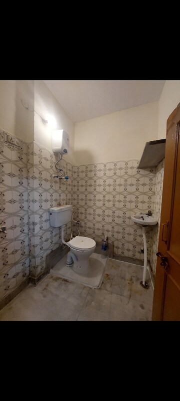 Bathroom in 1 BHK Apartment at Aadharshila Apartment, Sarita Vihar – for Rent