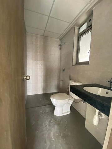 Bathroom in 2 BHK Apartment at Kalpataru Paramount, Kapur Bawdi – for Rent