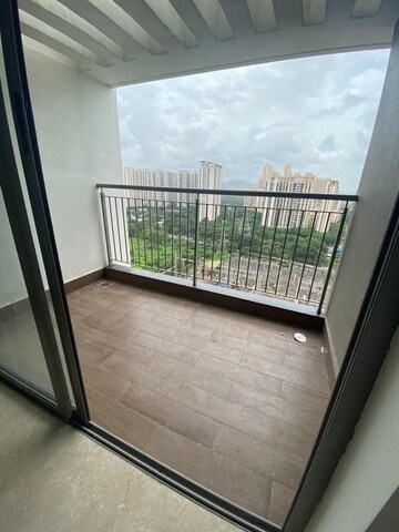 2 BHK Apartment For Rent in Kalpataru Paramount, Kapur Bawdi