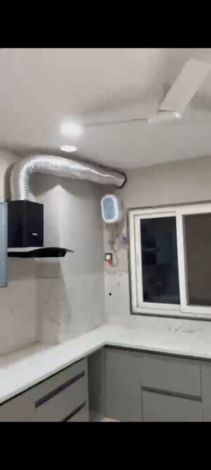 Furnished Amenities in 3 BHK Builder Floor at Anand Vihar – for Sale