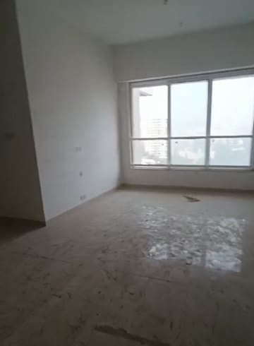 Room in 3 BHK Apartment at Ekta Tripolis, Goregaon West – for Rent