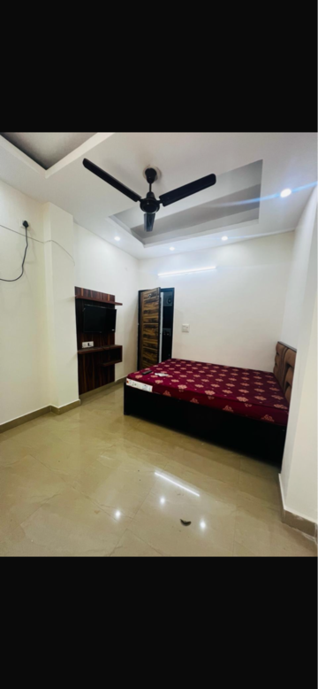 Bedroom in 1 RK Builder Floor at DLF Pink Town House, Dlf City Phase 3 – for Rent
