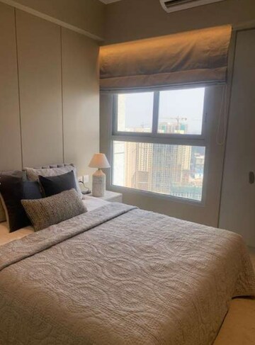 Room in 3 BHK Apartment at Piramal Vaikunth, Balkum Pada – for Rent