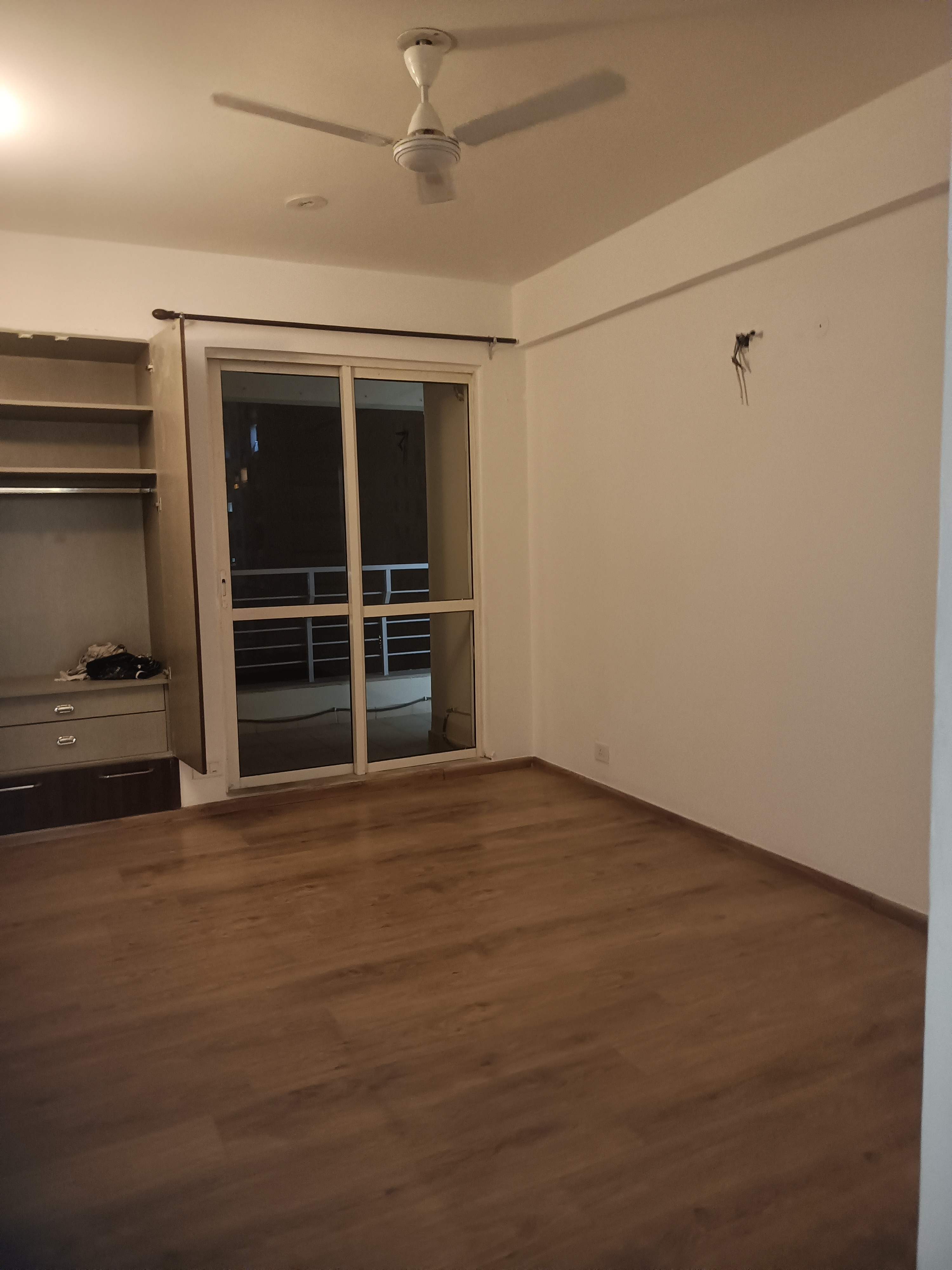 3.5 BHK + Servant Room,Study Room Apartment For Rent in The 3C Lotus Panache