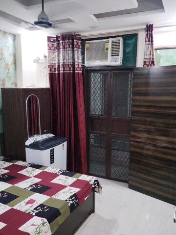 Living Room in 2.5 BHK Builder Floor at Nawada – for Rent