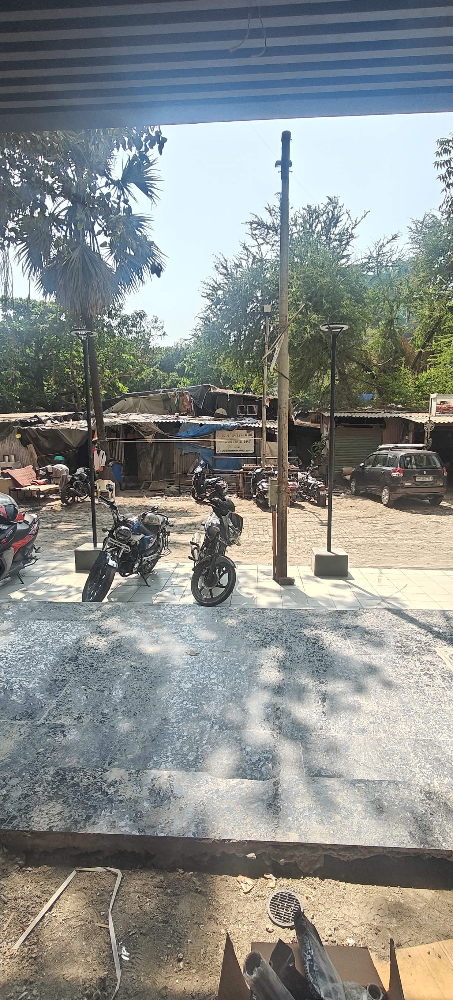 Retail Shop For Sale in Dev Leo Tower