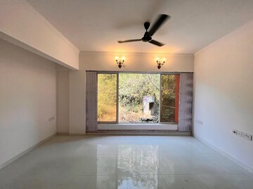 Room in 4 BHK Villa at Goregaon East – for Rent